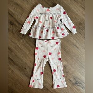 🌼3/$20 Carter's Cream Pink and Red Heart Matching Set